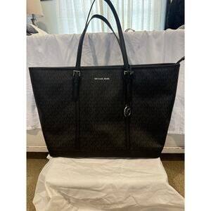 Michael Kors Large Jet Set Travel Tote